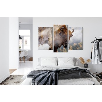 Mehrteiliges Bild Ein Bison Auf Dem Hintergrund Eines Nebligen Waldes