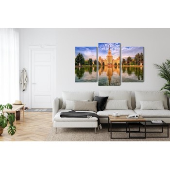 Mehrteiliges Bild Blick Auf Das Gebäude Der Staatlichen Universität Moskau
