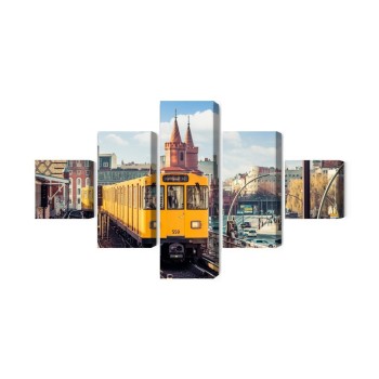 Mehrteiliges Bild Gelber Zug In Berlin Auf Den Bahngleisen
