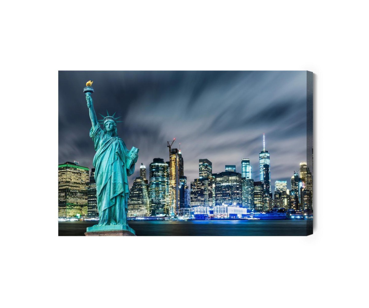 Leinwandbild Freiheitsstatue Vor Dem Hintergrund Von New Yorker Wolkenkratzern