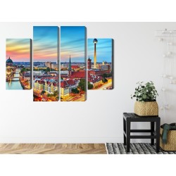 Mehrteiliges Bild Bunter Himmel Und Berlin-Panorama