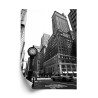 Poster Schwarz-Weiße Uhr Und Taxi Auf Der Straße Von New York