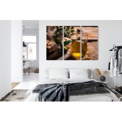 Mehrteiliges Bild Eine Flasche Olivenöl