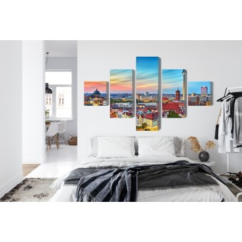 Mehrteiliges Bild Bunter Himmel Und Berlin-Panorama